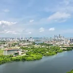 Stunning Sea View And Historic Center 20Th Fl/ 2Br