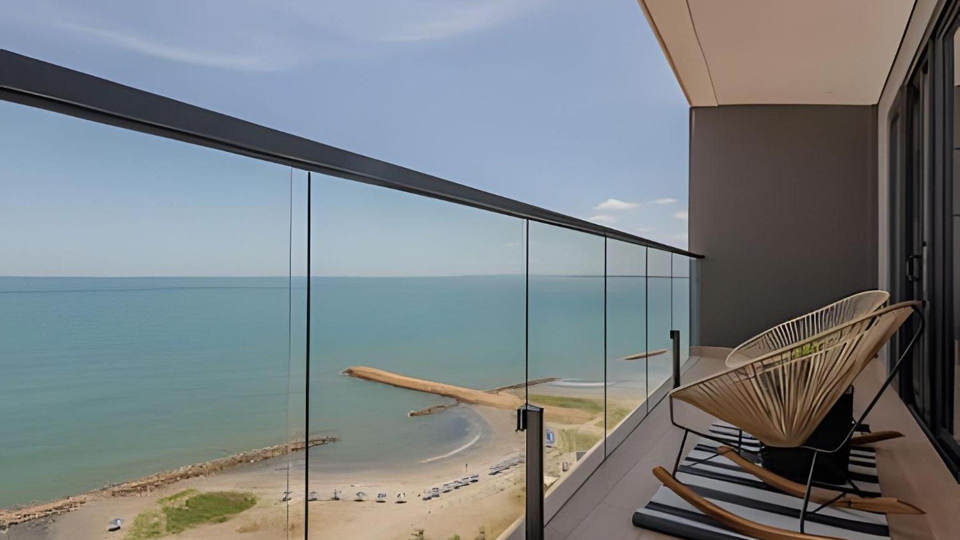 Stunning Sea View And Historic Center 20th Fl/ 2br *