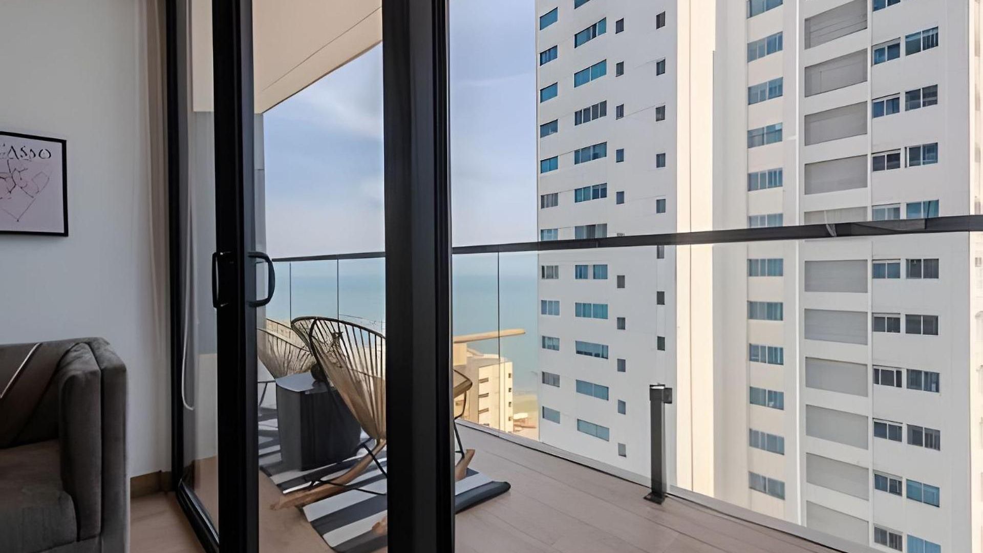 Stunning Sea View And Historic Center 20th Fl/ 2br Cartagena