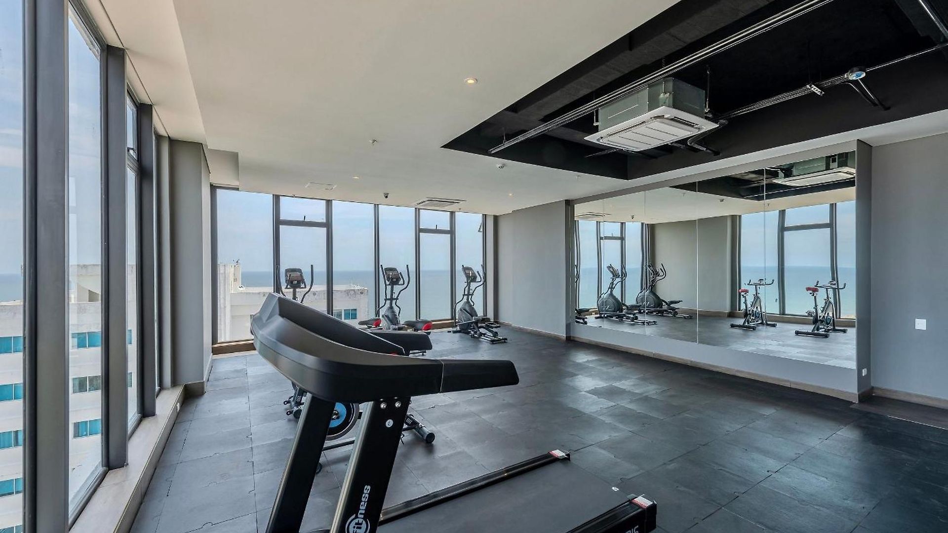 Apartamento Stunning Sea View And Historic Center 20th Fl/ 2br