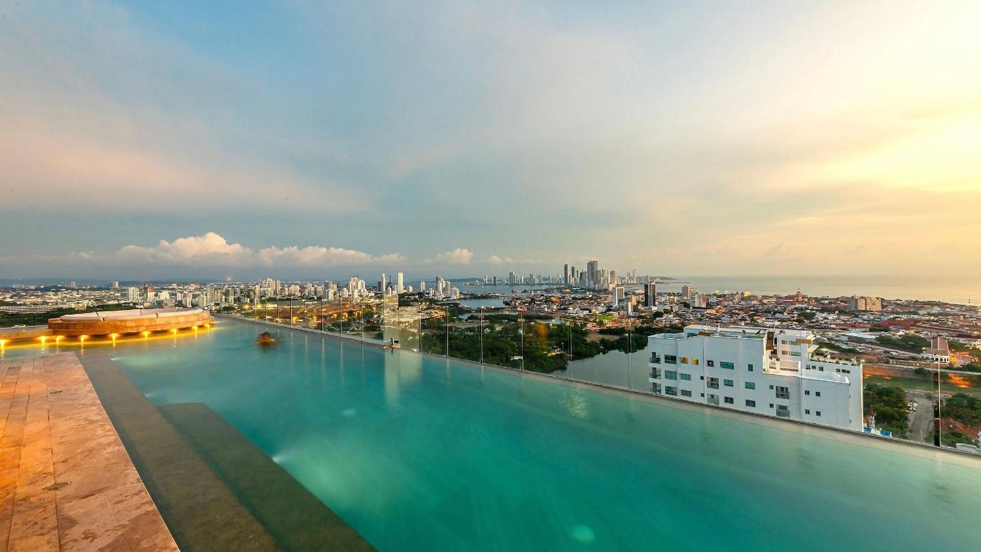 Stunning Sea View And Historic Center 20th Fl/ 2br * Cartagena