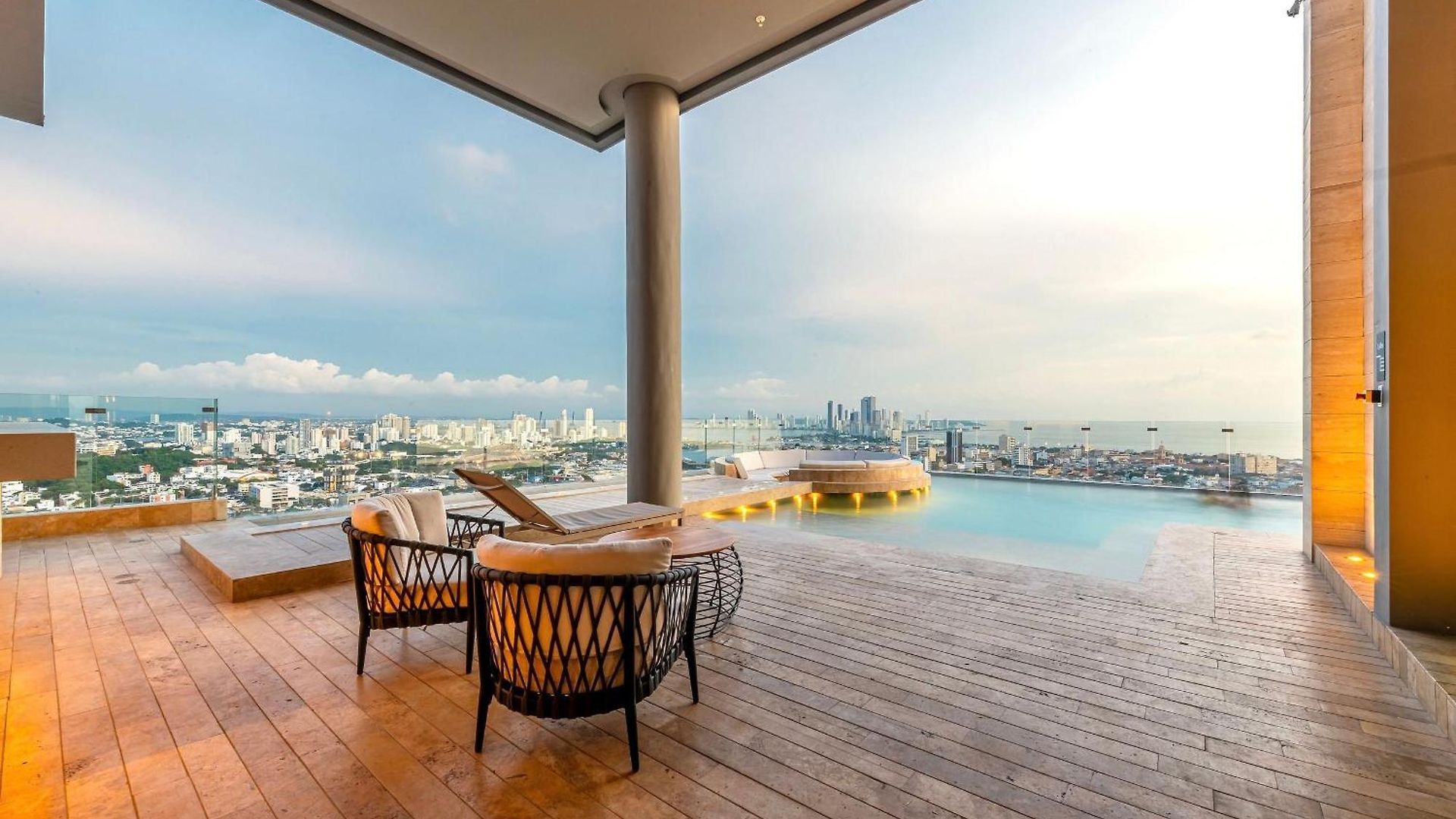 Stunning Sea View And Historic Center 20th Fl/ 2br Apartamento *