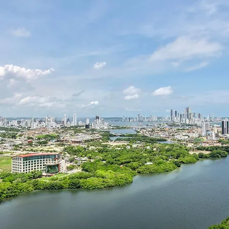 Apartment Stunning Sea View And Historic Center 20th Fl/ 2br *