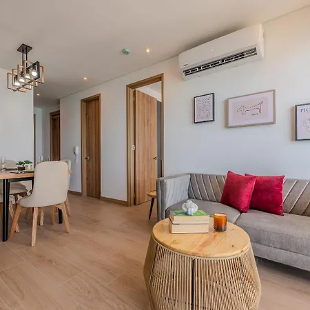 Stunning Sea View And Historic Center 20th Fl/ 2br Apartment Cartagena