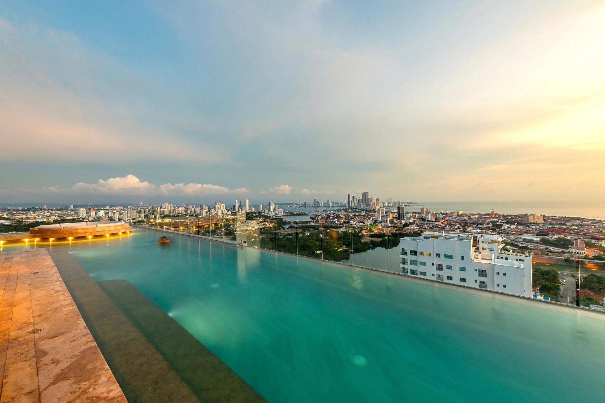 Stunning Sea View And Historic Center 20th Fl/ 2br * Cartagena