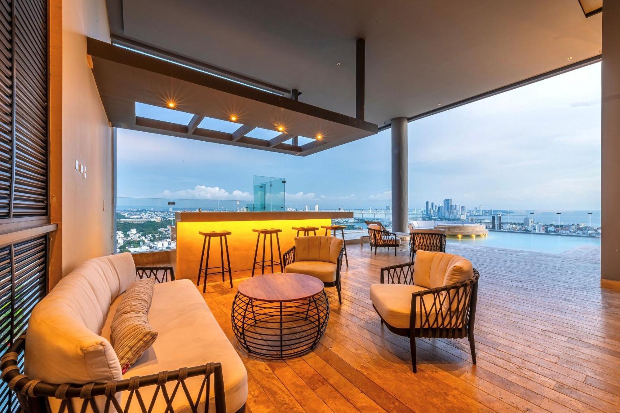 Stunning Sea View And Historic Center 20th Fl/ 2br * Cartagena