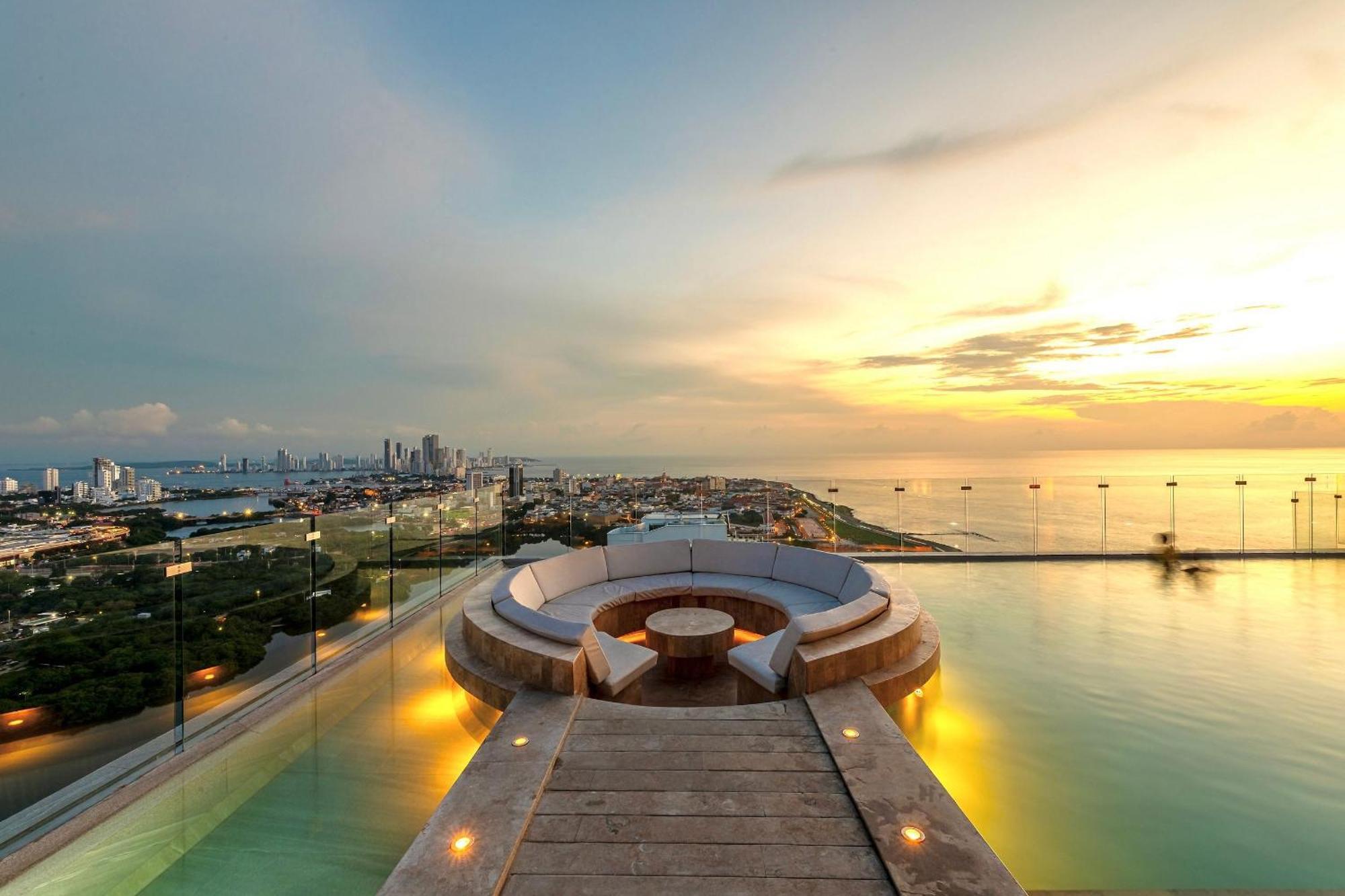 Stunning Sea View And Historic Center 20th Fl/ 2br Apartamento *