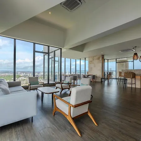 Stunning Sea View And Historic Center 20th Fl/ 2br Apartamento *