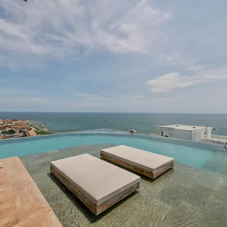 Stunning Sea View And Historic Center 20th Fl/ 2br Cartagena